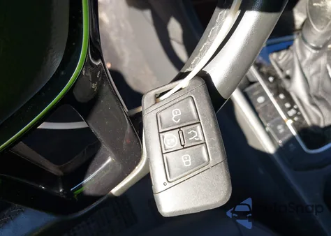 2020 Volkswagen Jetta 1.4T Sel from USA, damaged, VIN 3VWE57BU2LM083333